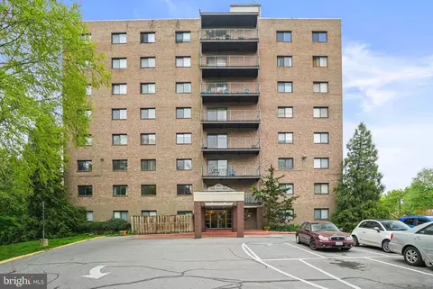 575 Thayer Ave #404, Silver Spring, MD 20910 photo 2