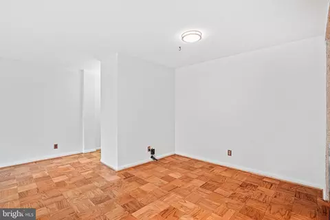 575 Thayer Ave #404, Silver Spring, MD 20910 photo 13