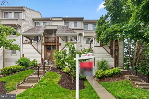 18250 Windsor Hill Dr #313, Olney, MD 20832