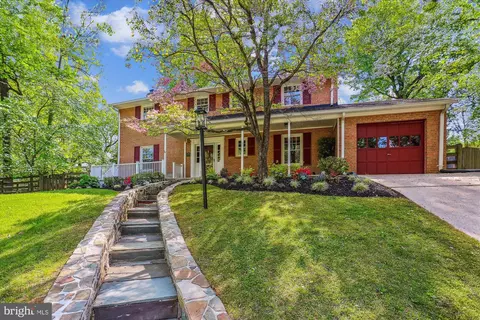 11302 Hounds Way, Rockville, MD 20852