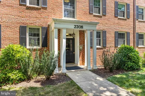 2208 Washington Ave #102, Silver Spring, MD 20910