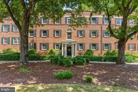 2208 Washington Ave #102, Silver Spring, MD 20910 photo 2