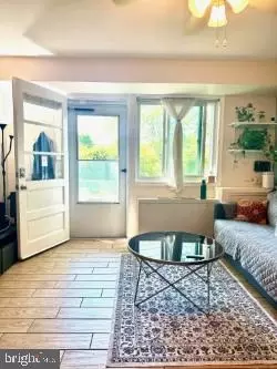 9730 Glen Ave #9730-B, Silver Spring, MD 20910