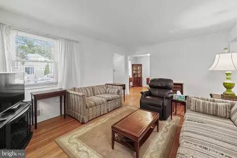 10002 Mckenney Ave, Silver Spring, MD 20902 photo 4