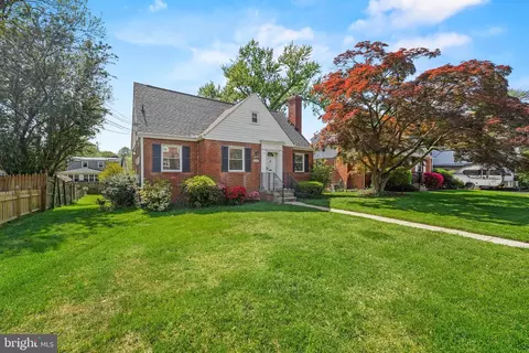 10002 Mckenney Ave, Silver Spring, MD 20902 photo 2