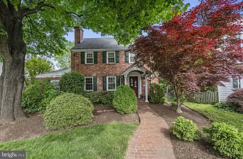 306 Brewster Ct, Silver Spring, MD 20901