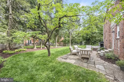 Exterior - 306 Brewster Ct, Silver Spring, MD 20901 photo 4 of 5