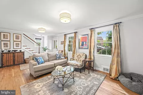 Living - 306 Brewster Ct, Silver Spring, MD 20901 photo 1 of 1