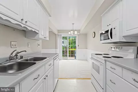 34 Native Dancer Ct, North Potomac, MD 20878 photo 13