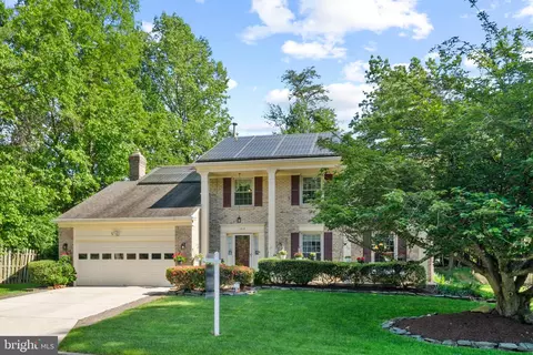 Exterior - 11444 Oak Leaf Dr, Silver Spring, MD 20901 photo 2 of 7