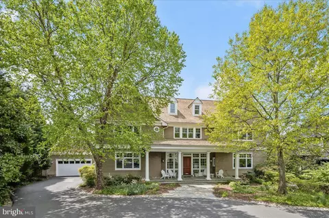 7120 Fairfax Rd, Bethesda, MD 20814