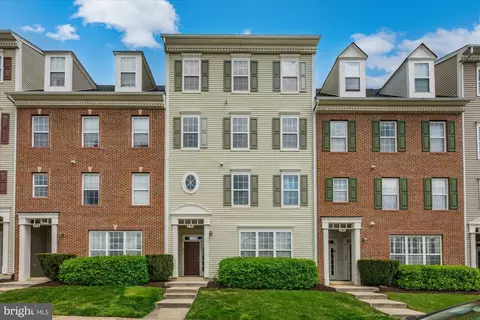 576 Orchard Ridge Dr #200, Gaithersburg, MD 20878