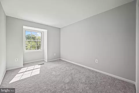Bedroom - 1705 Nordic Hill Cir, Silver Spring, MD 20906 photo 5 of 6