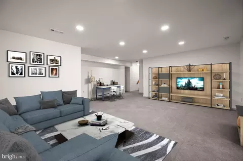 Living - 1705 Nordic Hill Cir, Silver Spring, MD 20906 photo 3 of 4