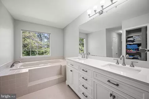 Bath - 1705 Nordic Hill Cir, Silver Spring, MD 20906 photo 1 of 4