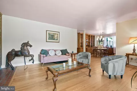 1207 Ballard St, Silver Spring, MD 20910 photo 8
