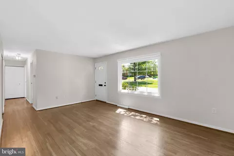 13103 Estelle Rd, Silver Spring, MD 20906 photo 2