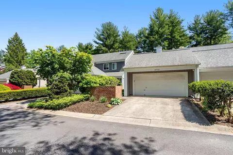 20722 Highland Hall Dr, Montgomery Village, MD 20886