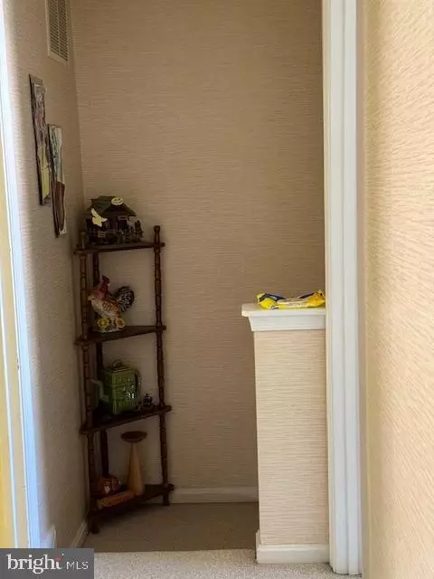 Entry Way - 17600 Longview Ln, Olney, MD 20832 photo 14 of 19