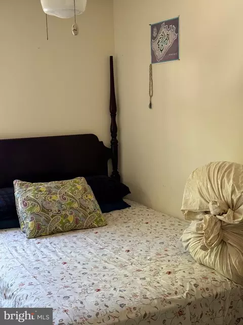 Bedroom - 17600 Longview Ln, Olney, MD 20832 photo 5 of 8