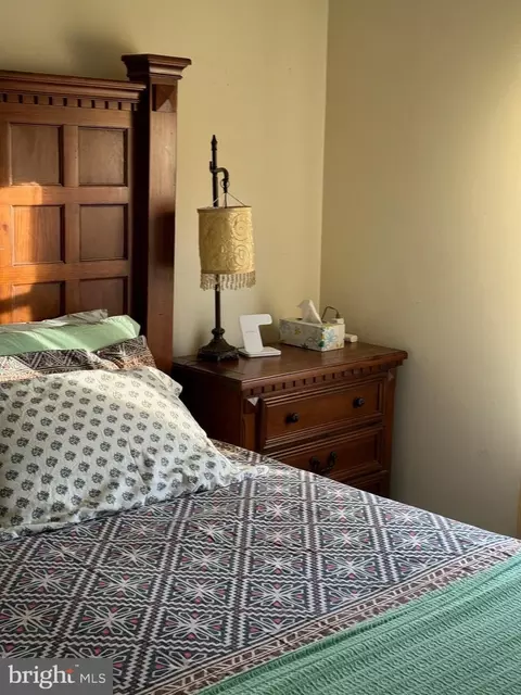 Bedroom - 17600 Longview Ln, Olney, MD 20832 photo 4 of 8