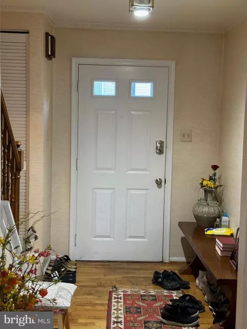 Entry Way - 17600 Longview Ln, Olney, MD 20832 photo 6 of 19