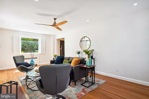 Living - 9406 Monroe St, Silver Spring, MD 20910 photo 4 of 5