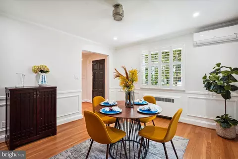 Dining - 9406 Monroe St, Silver Spring, MD 20910 photo 2 of 3