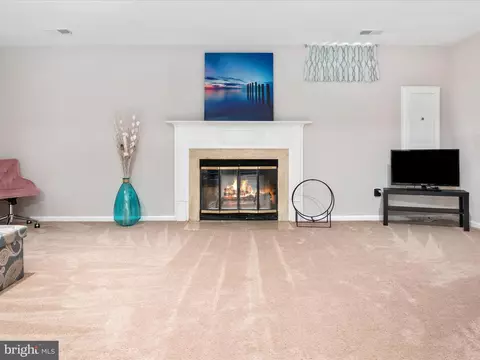 Living - 12929 Tourmaline Ter, Silver Spring, MD 20904 photo 3 of 4