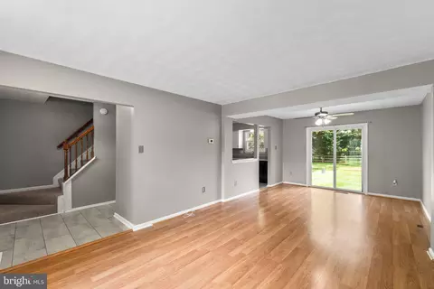 17605 Longview Ln, Olney, MD 20832 photo 2