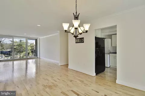 3914 Bel Pre Rd #3914-8, Silver Spring, MD 20906