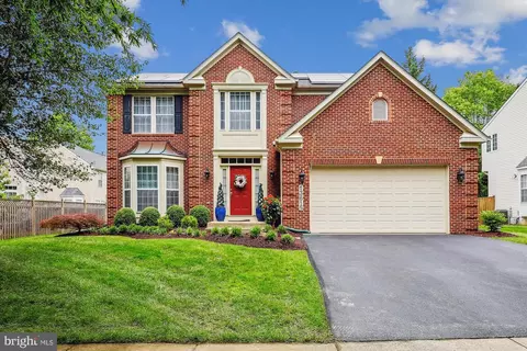 13615 Autumn Trail Dr, Gaithersburg, MD 20878