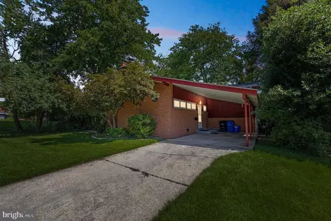 11407 Cloverhill Dr, Silver Spring, MD 20902