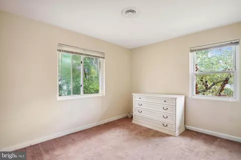 Bedroom - 2302 Eccleston St, Silver Spring, MD 20902 photo 4 of 4
