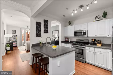 17 Granite Pl #293, Gaithersburg, MD 20878