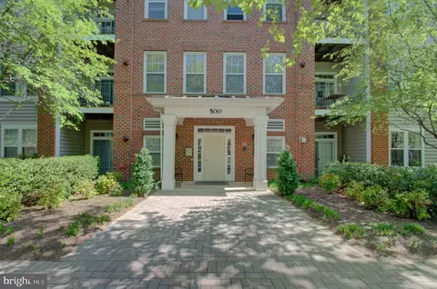 500 King Farm Blvd #305, Rockville, MD 20850