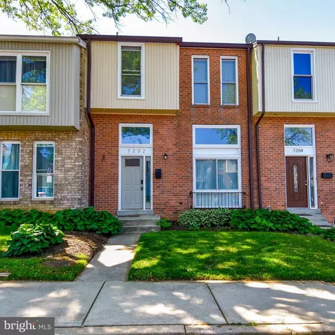 7202 Millcrest Ter #7-7, Derwood, MD 20855