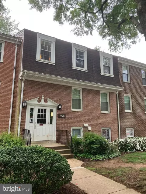 754 Quince Orchard Blvd #754-P1, Gaithersburg, MD 20878