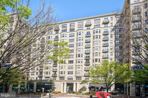 7710 Woodmont Ave #913, Bethesda, MD 20814