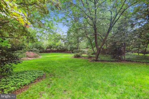 Exterior - 1408 Highland Dr, Silver Spring, MD 20910 photo 10 of 20