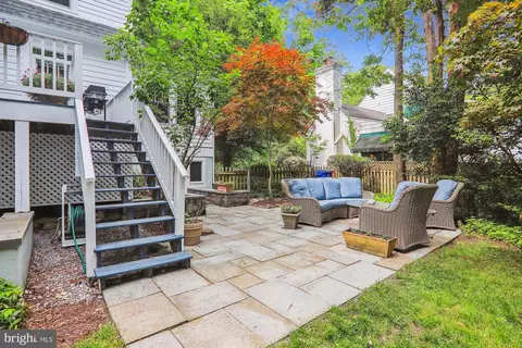 Exterior - 1408 Highland Dr, Silver Spring, MD 20910 photo 8 of 20