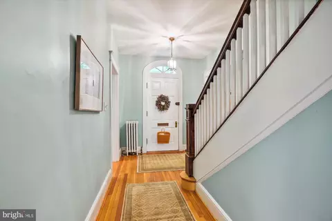 Entry Way - 1408 Highland Dr, Silver Spring, MD 20910 photo 5 of 6