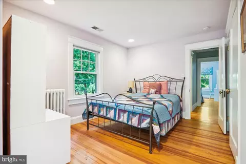 Bedroom - 1408 Highland Dr, Silver Spring, MD 20910 photo 4 of 9