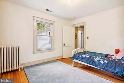Bedroom - 1408 Highland Dr, Silver Spring, MD 20910 photo 7 of 9