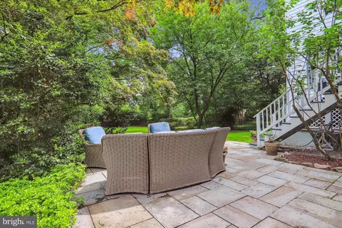Exterior - 1408 Highland Dr, Silver Spring, MD 20910 photo 9 of 20