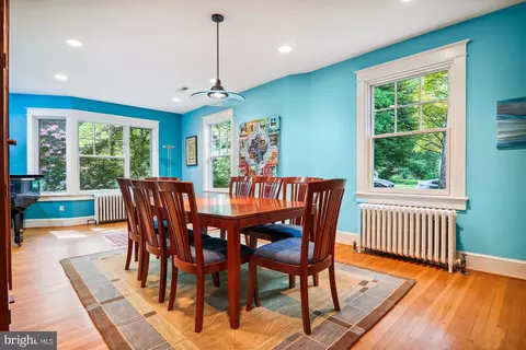Dining - 1408 Highland Dr, Silver Spring, MD 20910 photo 2 of 8