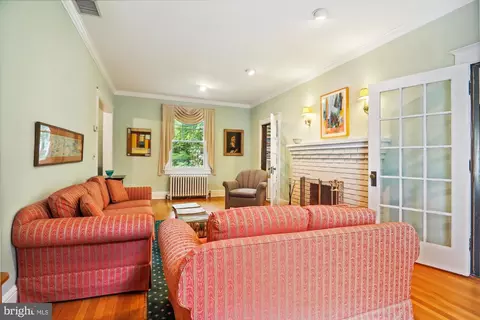 Living - 1408 Highland Dr, Silver Spring, MD 20910 photo 4 of 5
