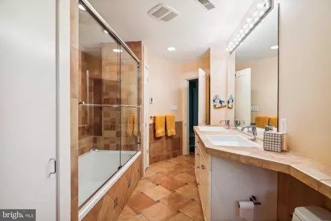 Bath - 1408 Highland Dr, Silver Spring, MD 20910 photo 4 of 5
