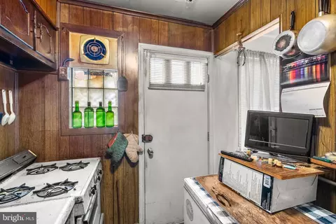 Kitchen - 8518 11th Ave, Silver Spring, MD 20903 photo 4 of 4