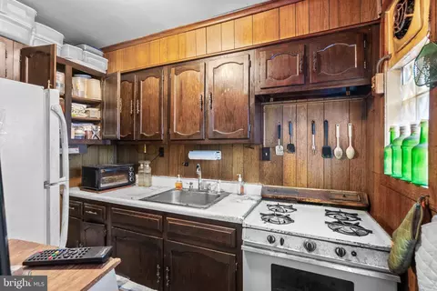 Kitchen - 8518 11th Ave, Silver Spring, MD 20903 photo 2 of 4